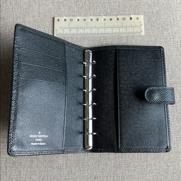 Louis Vuitton | Epi Agenda PM - Picture 10 of 16